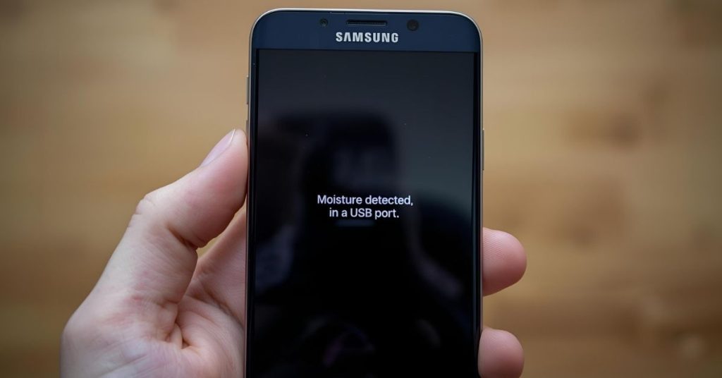 moisture detected error in USB-C port