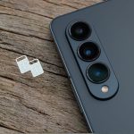 PE dual-eSIM-during-phone-repair