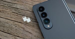 PE dual-eSIM-during-phone-repair