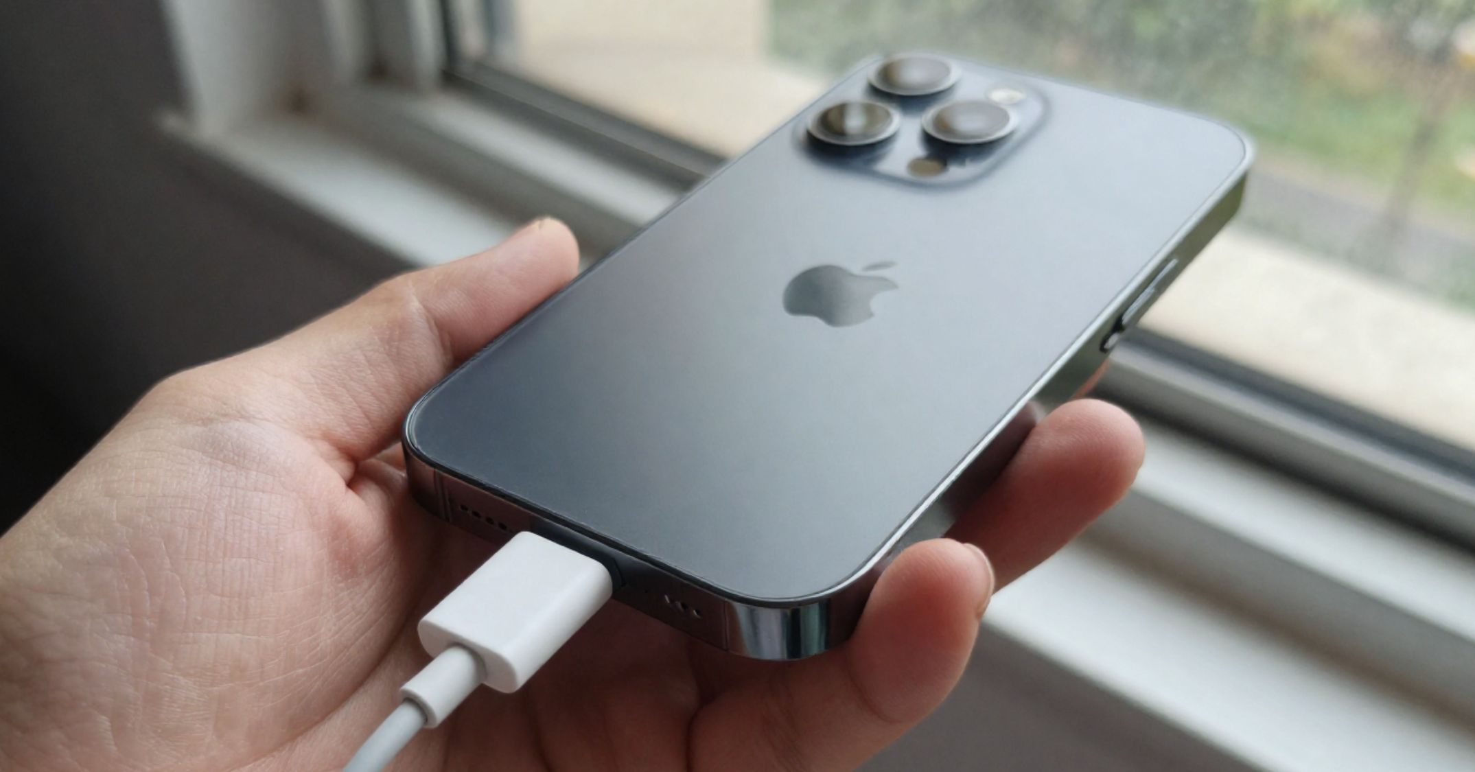 iphone-not-charging-properly